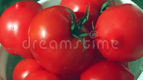 湿熟的西红柿视频的预览图