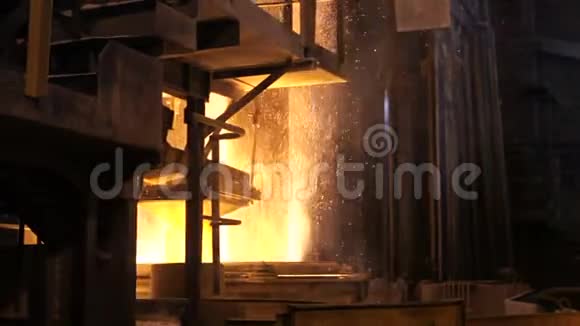 钢铁厂金属熔化金属管道制造工厂视频的预览图