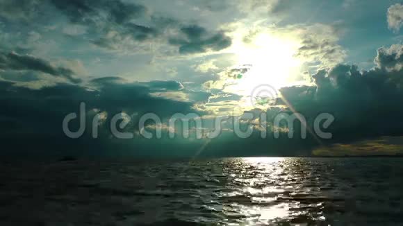 日落和大海视频的预览图