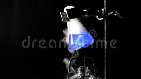 化学瓶视频的预览图