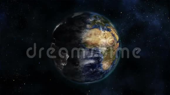 地球在白天变亮和不亮的时候转动视频的预览图