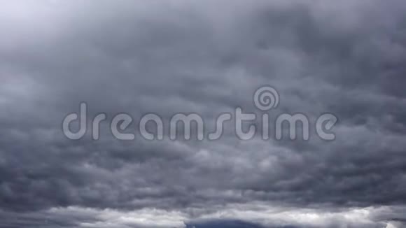 暴风雨的黑暗电影时间流逝的云视频的预览图
