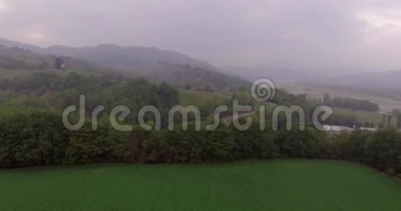 乡村航空景观视频的预览图