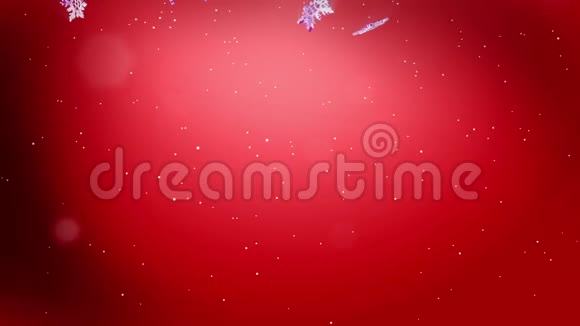 闪亮的三维雪花在空气中缓慢地漂浮并在红色背景上发光作为圣诞动画使用新年视频的预览图
