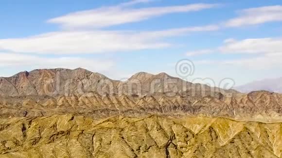 从直升机上俯瞰大峡谷视频的预览图