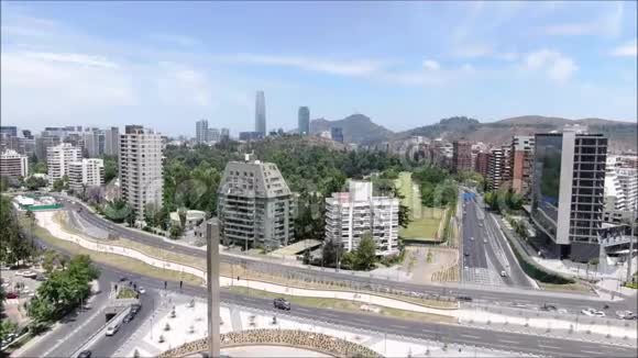 城市和建筑物的鸟瞰图视频的预览图