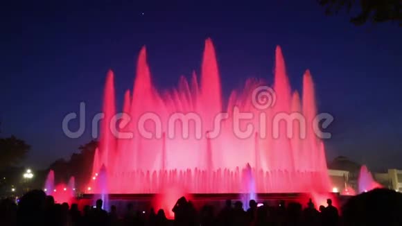 巴塞罗那五颜六色的蒙特朱伊喷泉视频的预览图