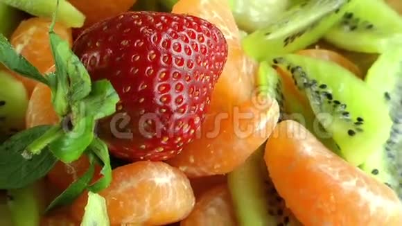 水果沙拉视频的预览图