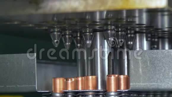 工业数控机床金属铜管制造视频的预览图
