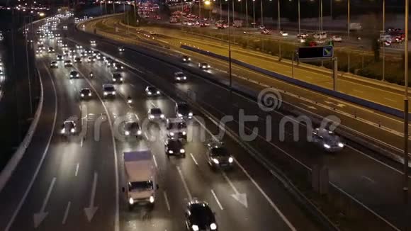 交通和道路的夜景视频的预览图