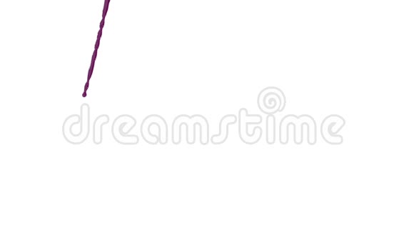 紫色的油漆在白色的背景上飞溅滴落在白色上3D渲染与阿尔法面具视频的预览图