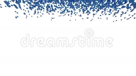 液体如蓝色油漆落在白色表面或屏幕上用于背景或覆盖阿尔法通道包括使用视频的预览图