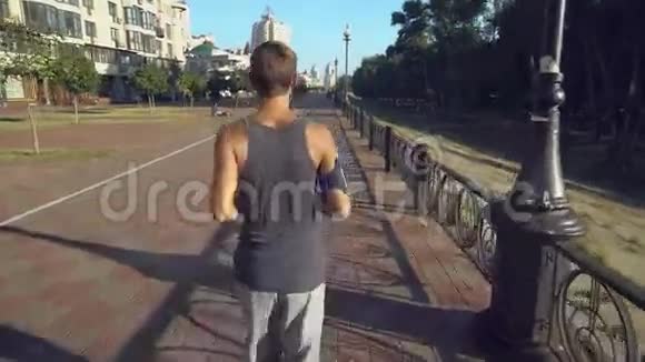 乔格早上跑步视频的预览图