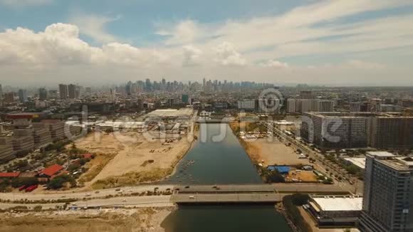 摩天大楼的城市景观菲律宾马尼拉市视频的预览图
