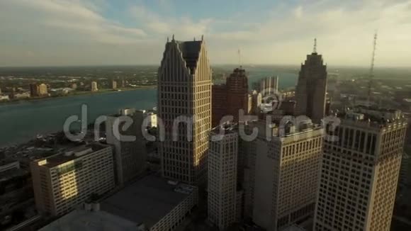 底特律航空公司视频的预览图