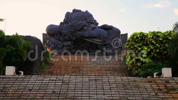 加鲁达维斯努肯卡纳文化公园巴厘岛视频的预览图
