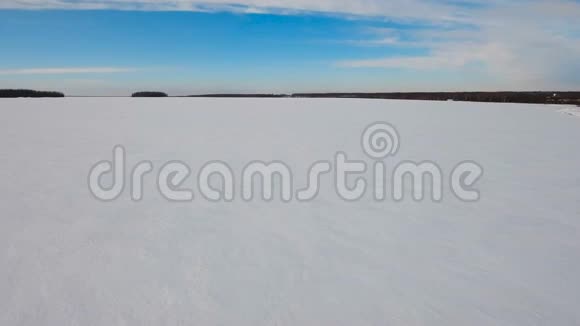 冬天的雪场冬季景观视频的预览图