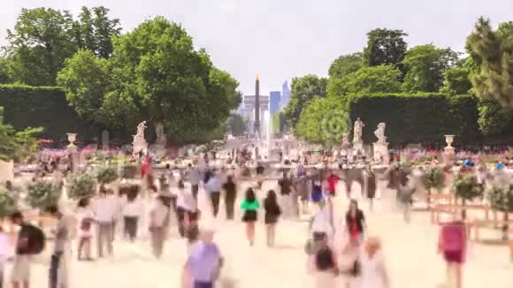 城市行人交通时间流逝巴黎视频的预览图