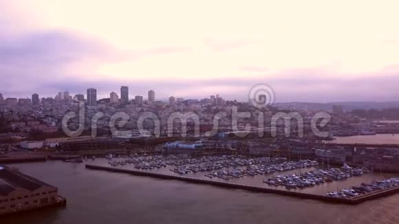 美丽的空中旧金山市中心的海湾视频的预览图