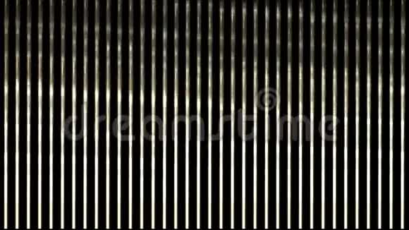 在金属条上挥动4K光不锈钢线条节奏VJ音乐背景视频的预览图