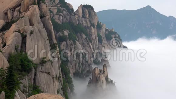 乌兰巴维岩韩国塞拉克山国家公园的山视频的预览图