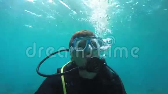 水下潜水器视频的预览图