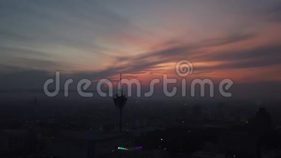 从俯视图看马来西亚基达的AlorSetar塔日出视频的预览图