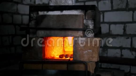 铁匠的熔炉视频的预览图