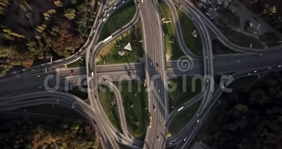 基辅城市景观的空中记录视频的预览图