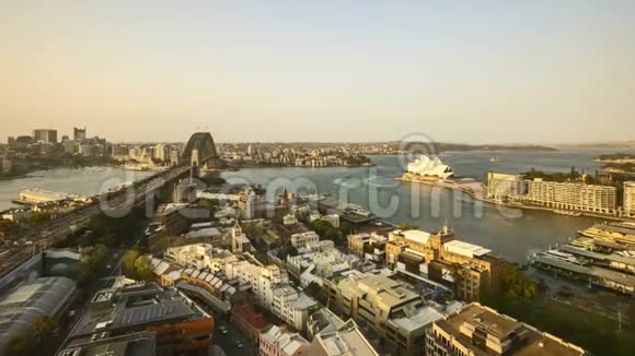 昼夜日落于悉尼市区天际线鸟瞰视频的预览图
