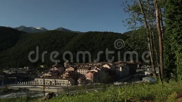 山里的度假村视频的预览图