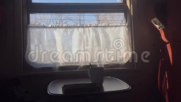 概念车火车旅行从生活方式的窗口看美丽俄罗斯冬季动车组列车视频的预览图