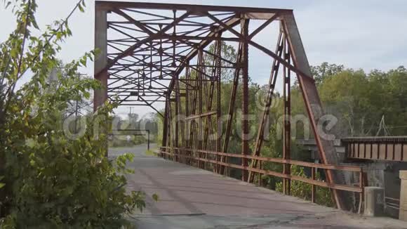 俄克拉荷马州1921年的66号公路大桥视频的预览图