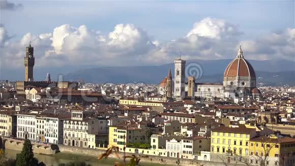 美丽的佛罗伦萨和大教堂圣玛丽亚德尔菲奥雷佛罗伦萨意大利视频的预览图