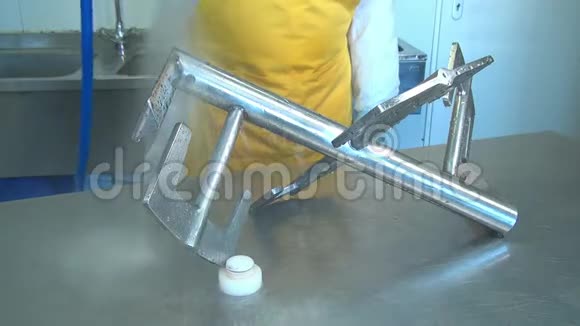 清洗和洗涤工业沙拉搅拌机视频的预览图