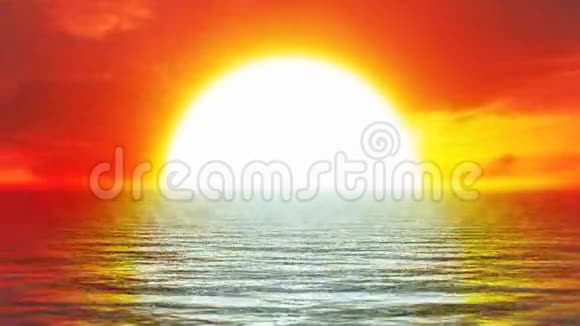 红色日落和开阔的大海视频的预览图