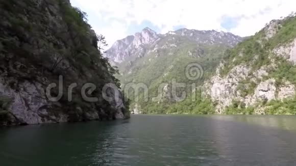 德里纳河峡谷塞尔维亚视频的预览图