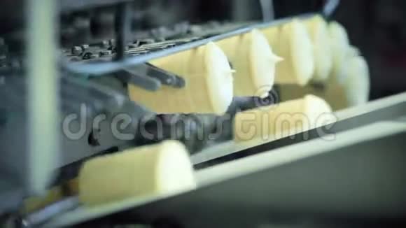 冰淇淋厂食品加工厂冰淇淋生产工艺视频的预览图