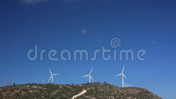 风车农场绿色能源视频的预览图