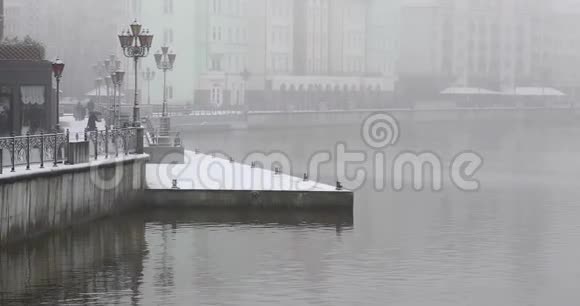 加里宁格勒渔村视频的预览图