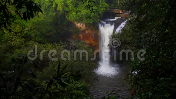 泰国高耀公园的海秀瀑布视频的预览图