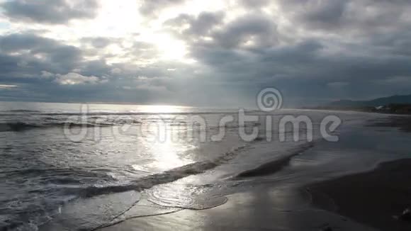 日落黑海海岸波2016年6月土耳其视频的预览图