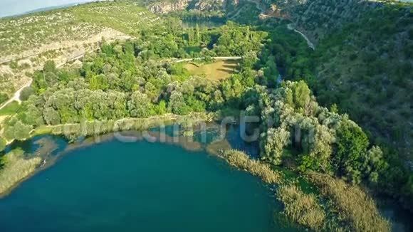 布尔利亚湖空中视频的预览图