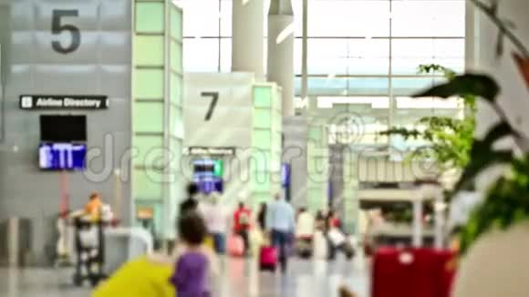 机场旅客时间流逝视频的预览图