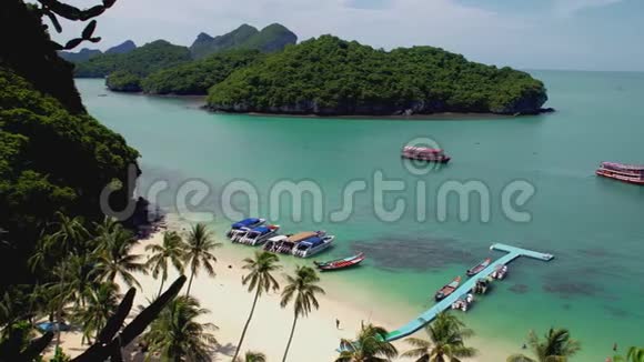 泰国昂松国家海洋公园的热带岛屿视频的预览图
