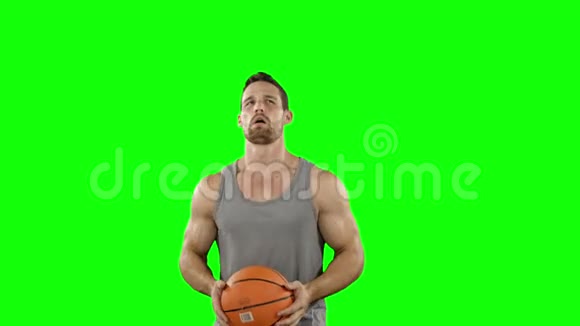 打篮球的人视频的预览图