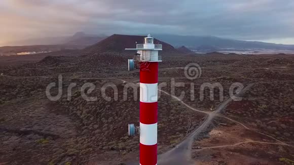 从灯塔法罗德拉斯卡的高度观看特内里费加那利群岛西班牙大西洋野生海岸视频的预览图