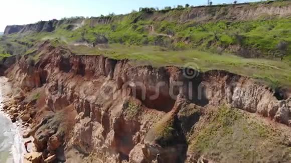 鸟瞰最后阶段的Enduro极端种族在海滨4K视频的预览图