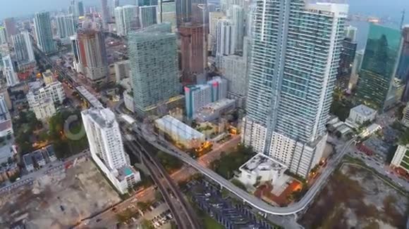 布里克尔迈阿密视频的预览图
