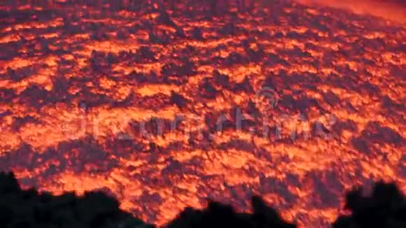 熔岩流在埃特纳火山上西西里岛视频的预览图